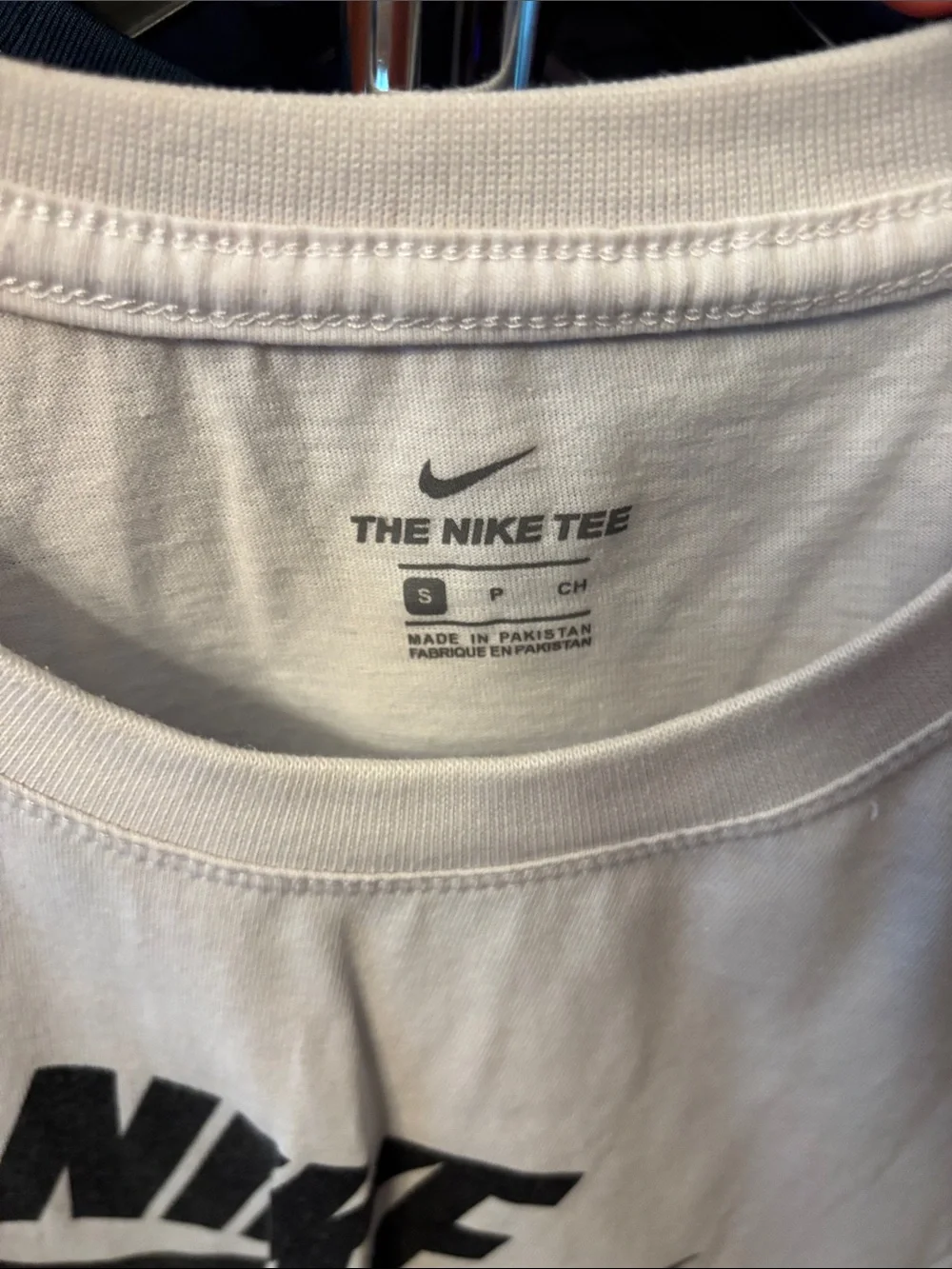 Nike women’s crop